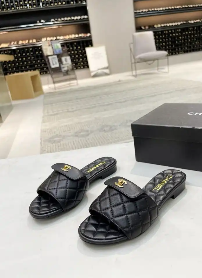 hype Chanel Slippers