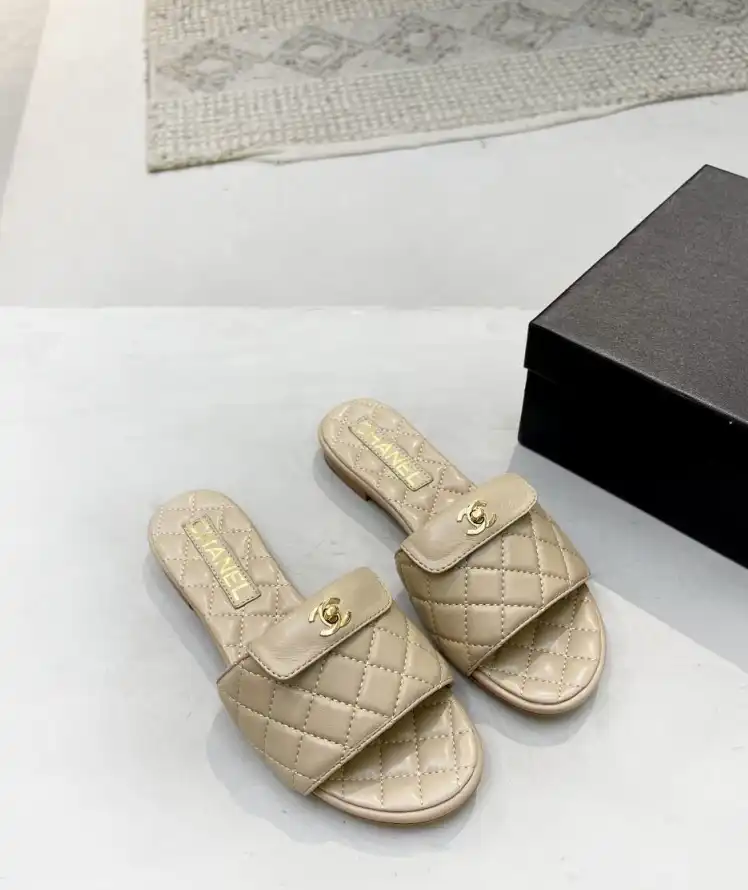 hype Chanel Slippers