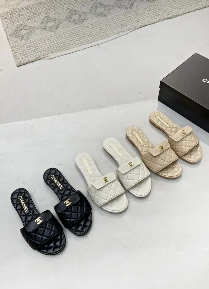 hype Chanel Slippers