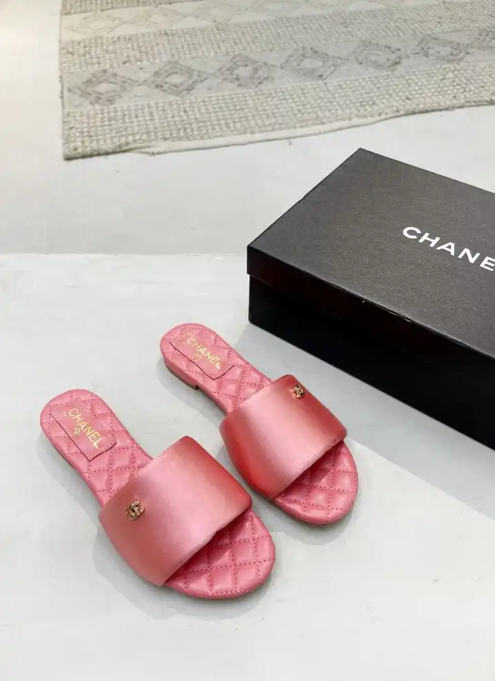 hype Chanel Slippers