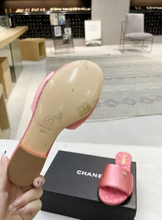 hype Chanel Slippers