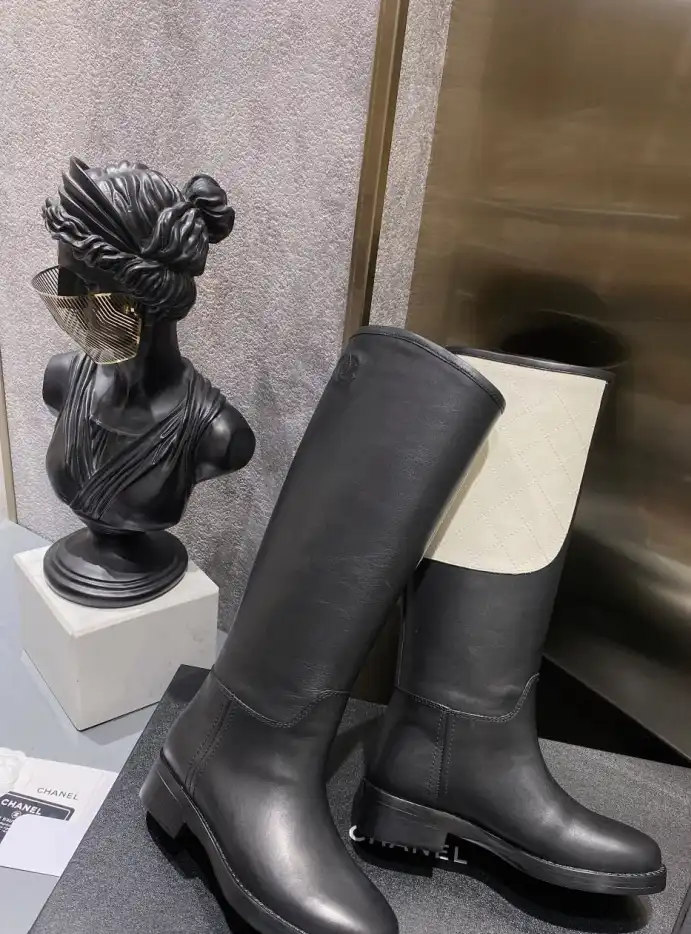 hype Chanel Boots