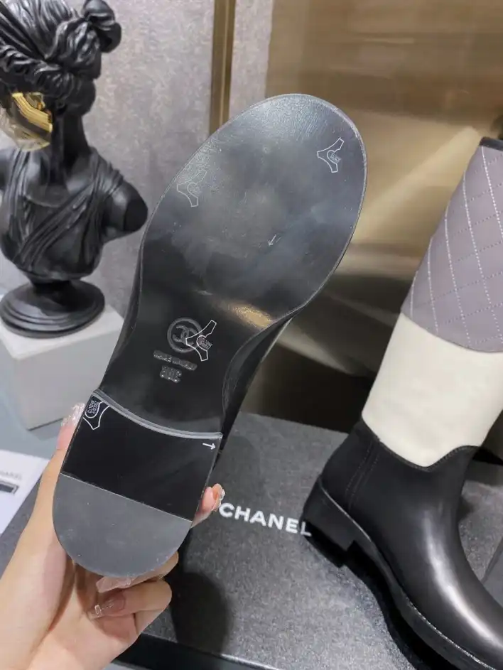 hype Chanel Boots