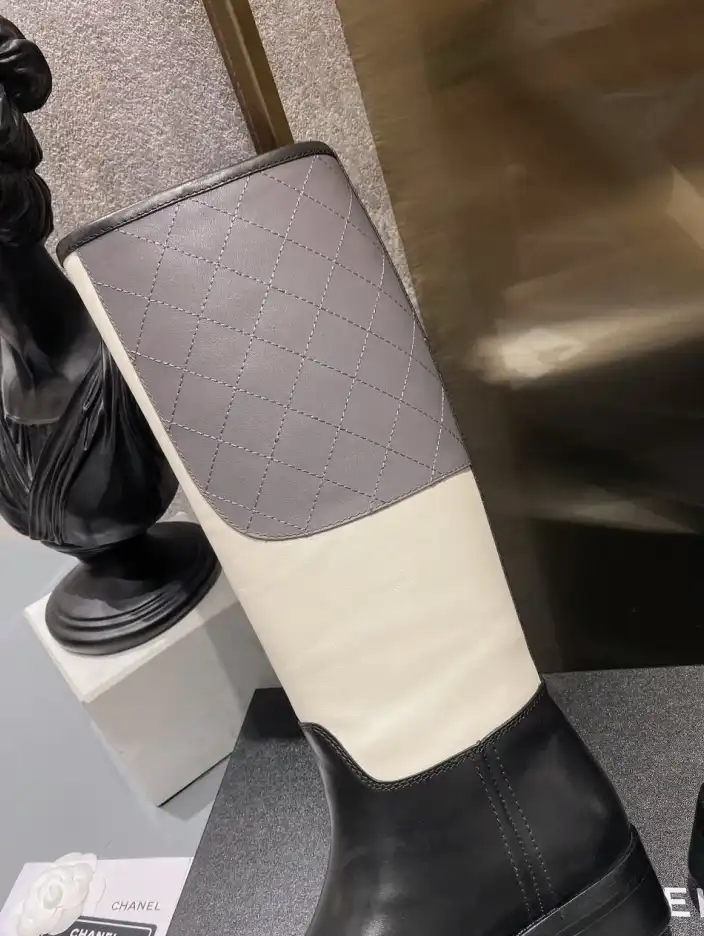 hype Chanel Boots