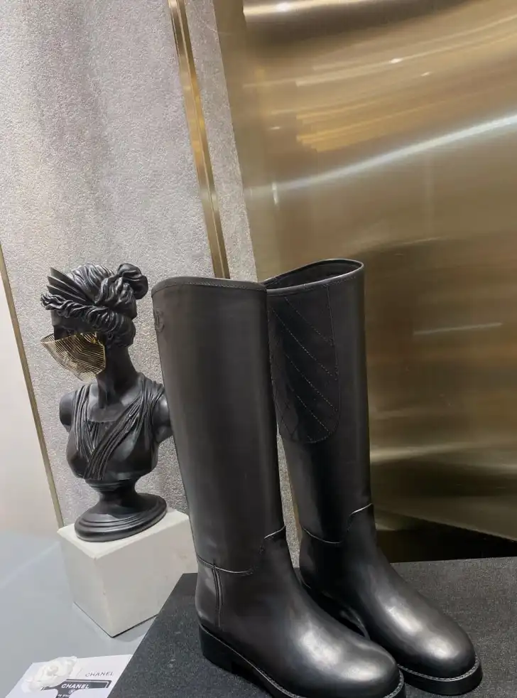 hype Chanel Boots