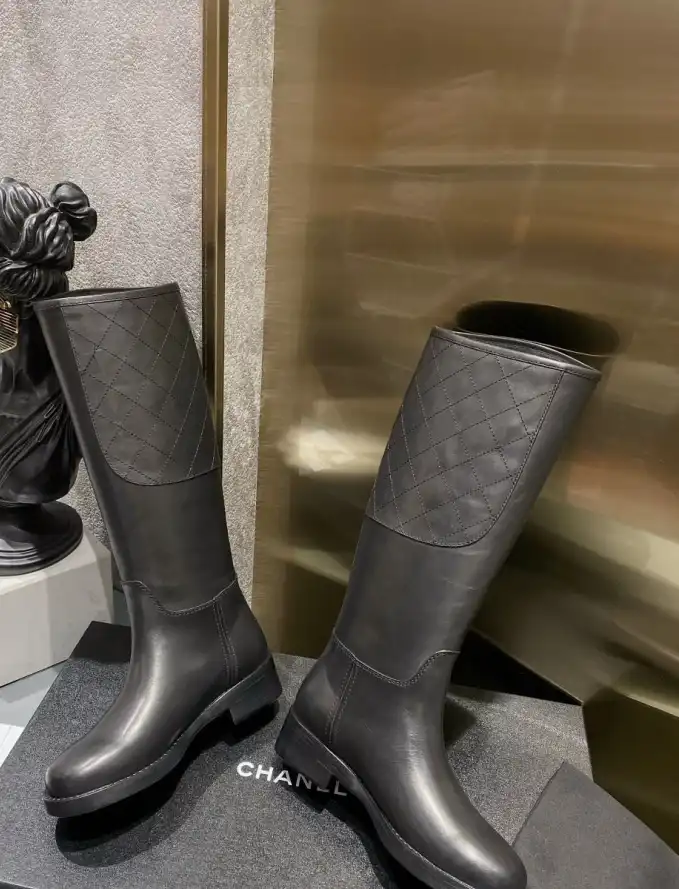 hype Chanel Boots