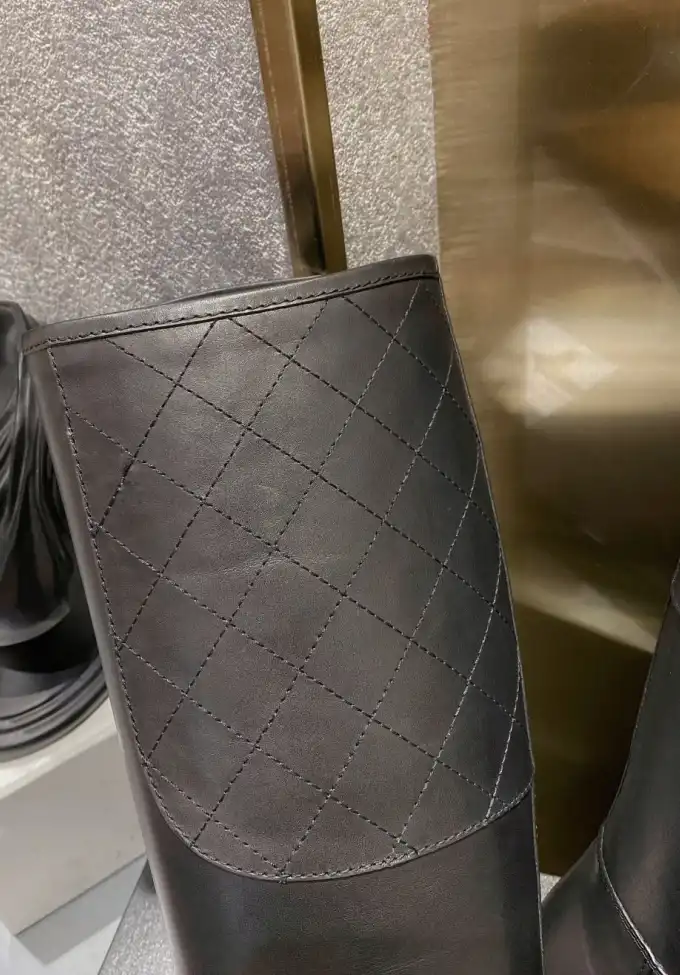 hype Chanel Boots