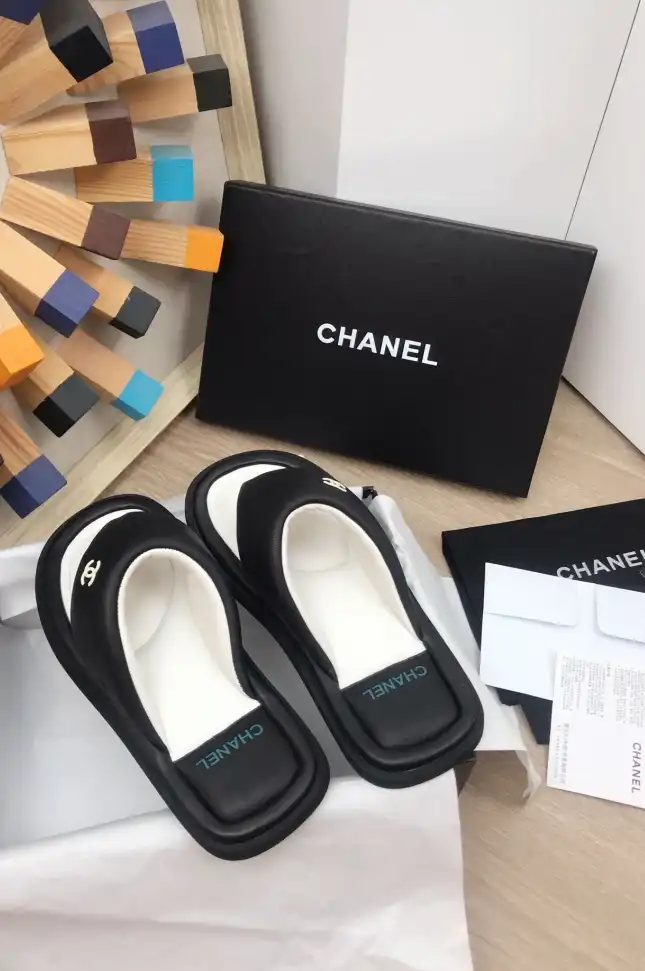 hype Chanel Slippers