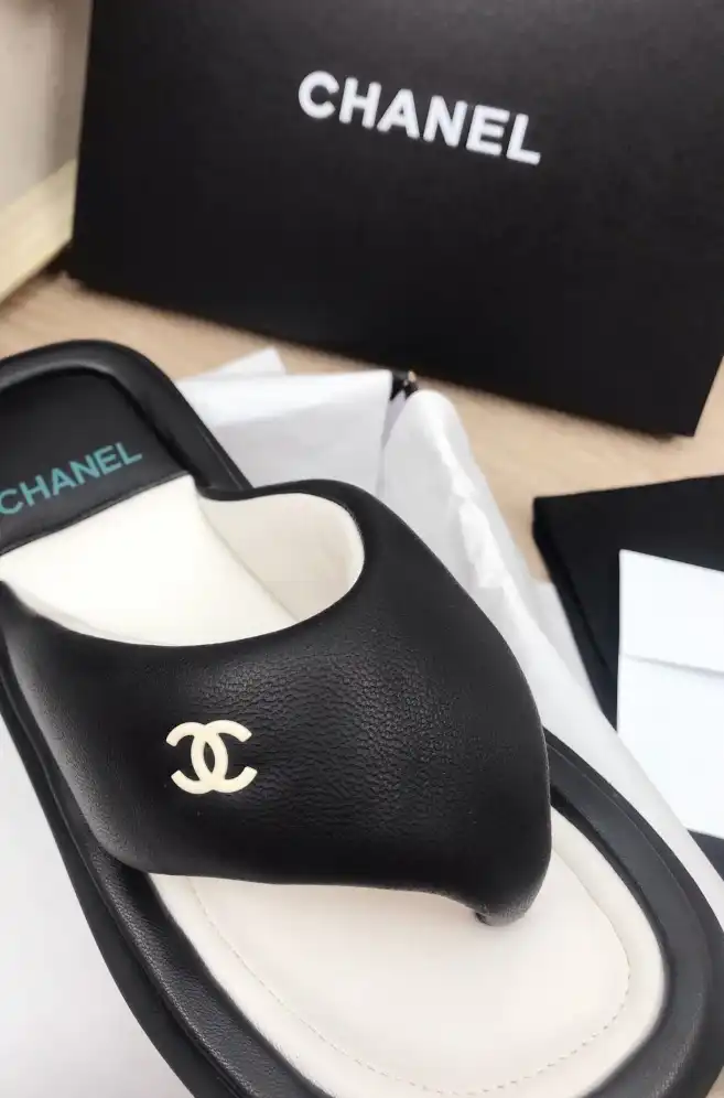 hype Chanel Slippers