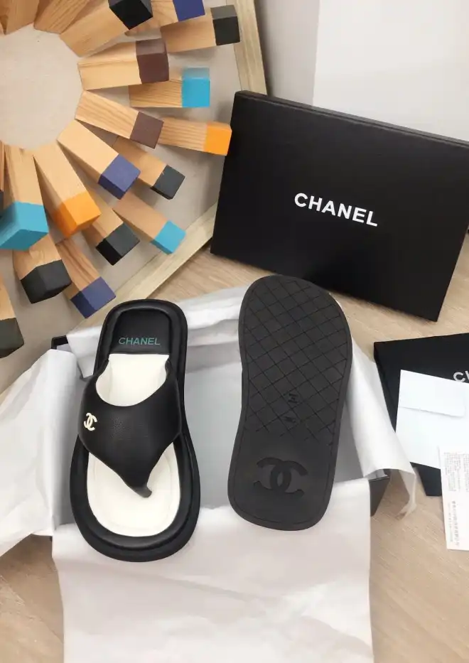 hype Chanel Slippers