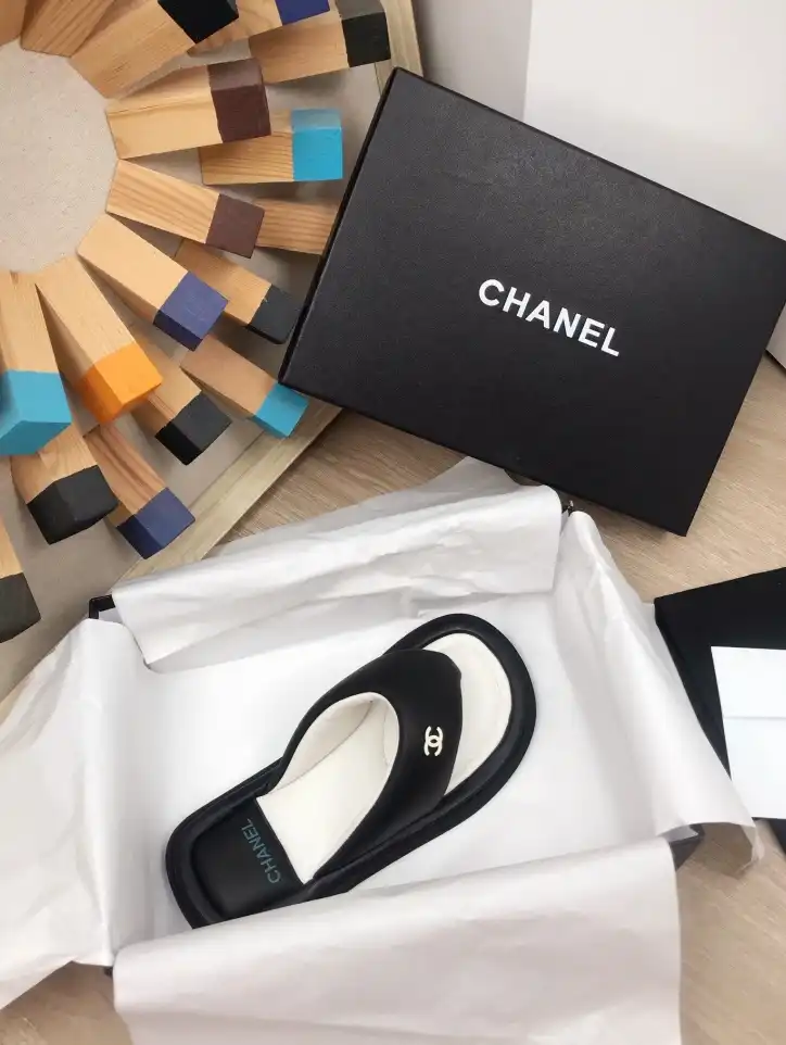 hype Chanel Slippers