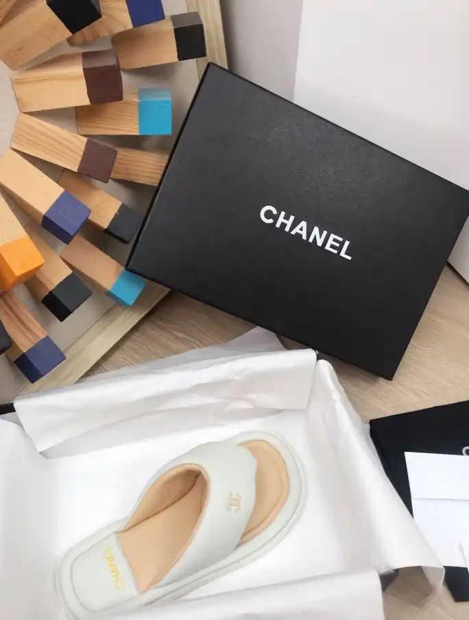 hype Chanel Slippers