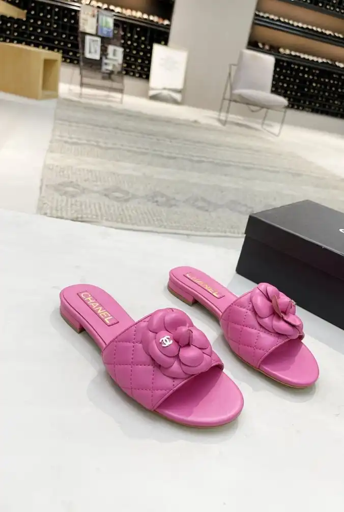 hype Chanel Slippers