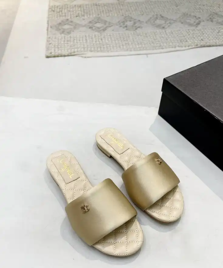 hype Chanel Slippers