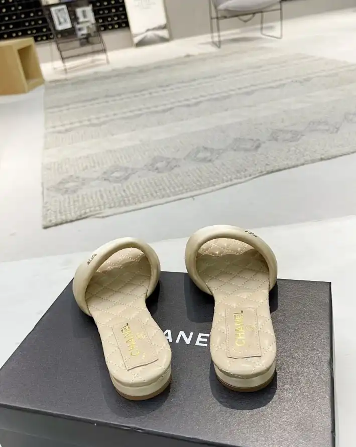 hype Chanel Slippers