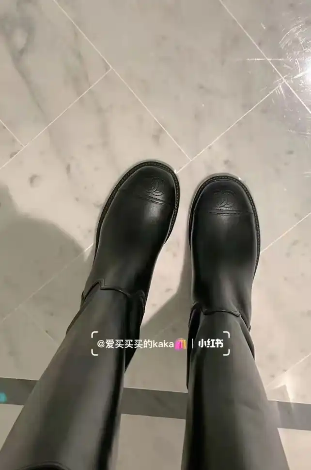 hype Chanel Boots