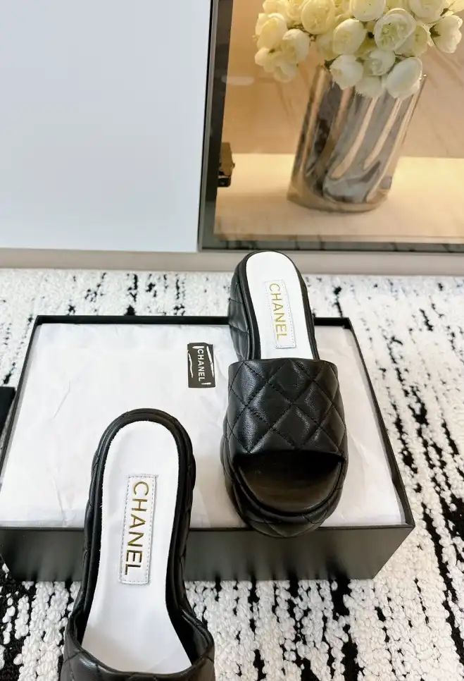 hype Chanel Slippers