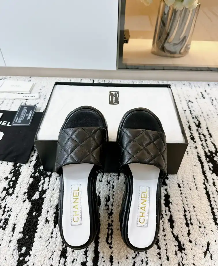 hype Chanel Slippers