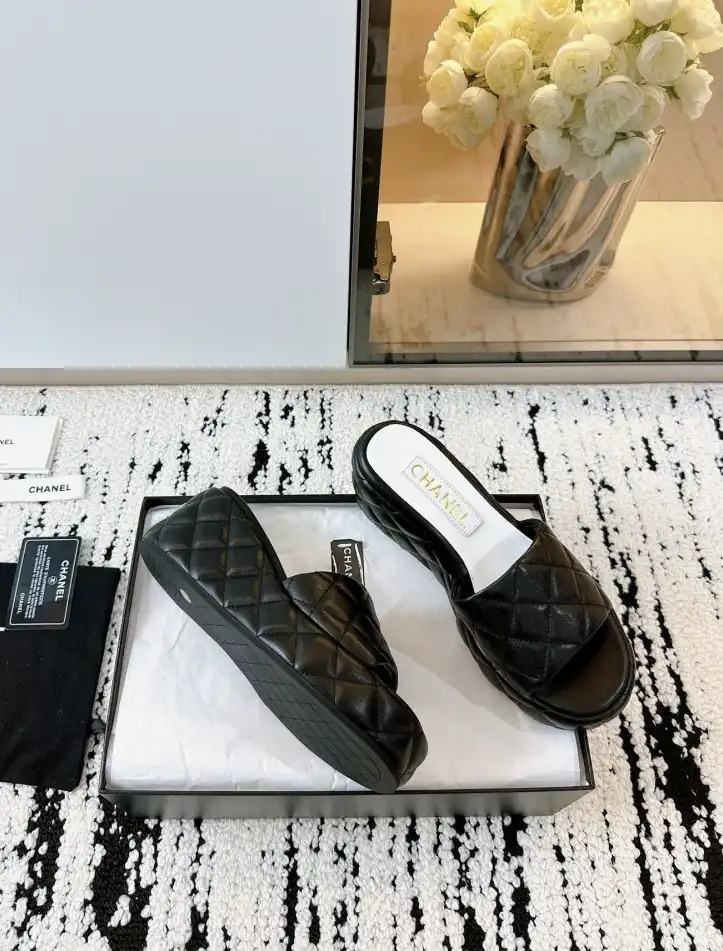 hype Chanel Slippers