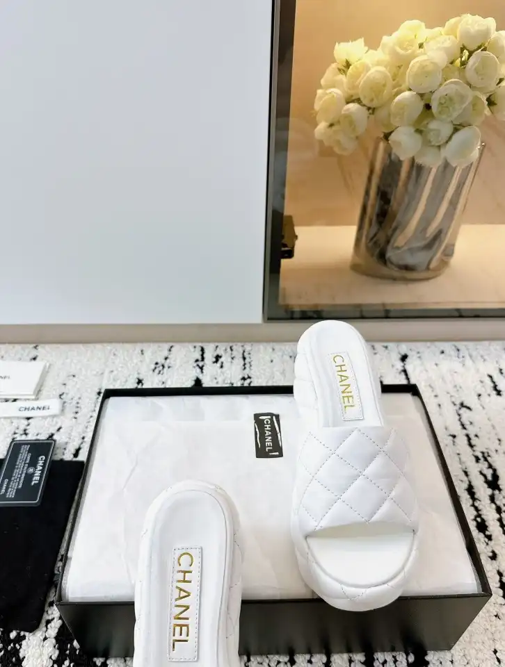 hype Chanel Slippers