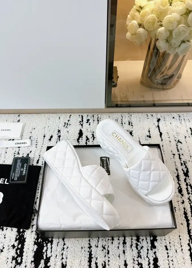 hype Chanel Slippers