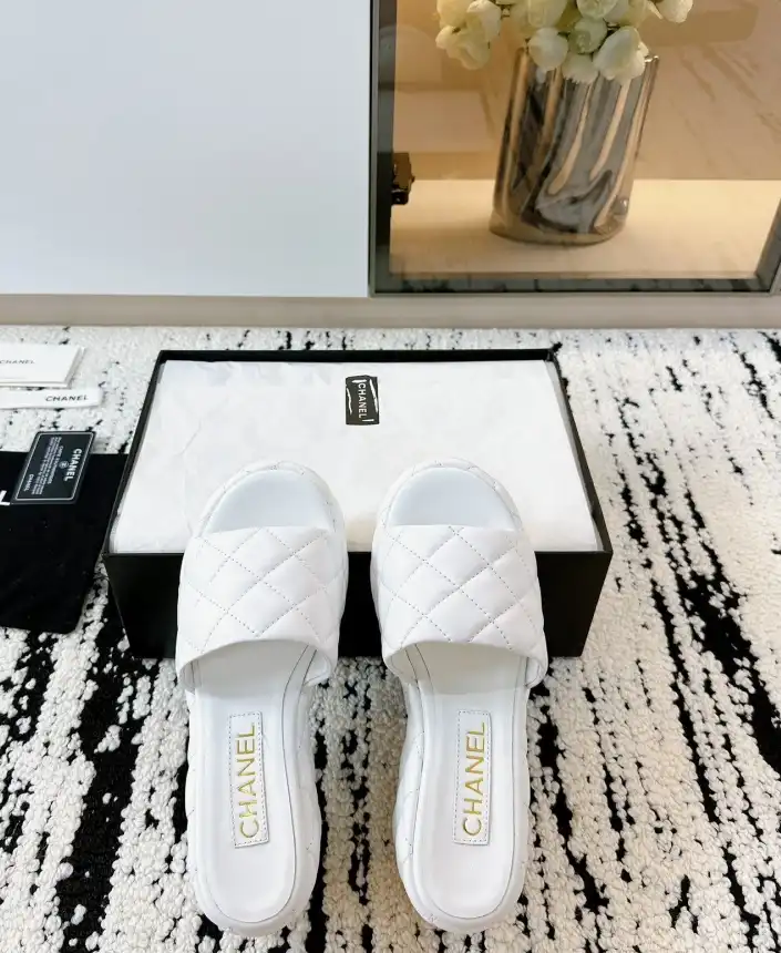 hype Chanel Slippers