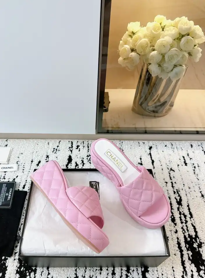 hype Chanel Slippers