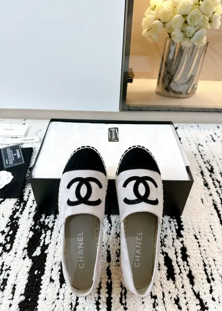 hype Chanel Flat Shoes