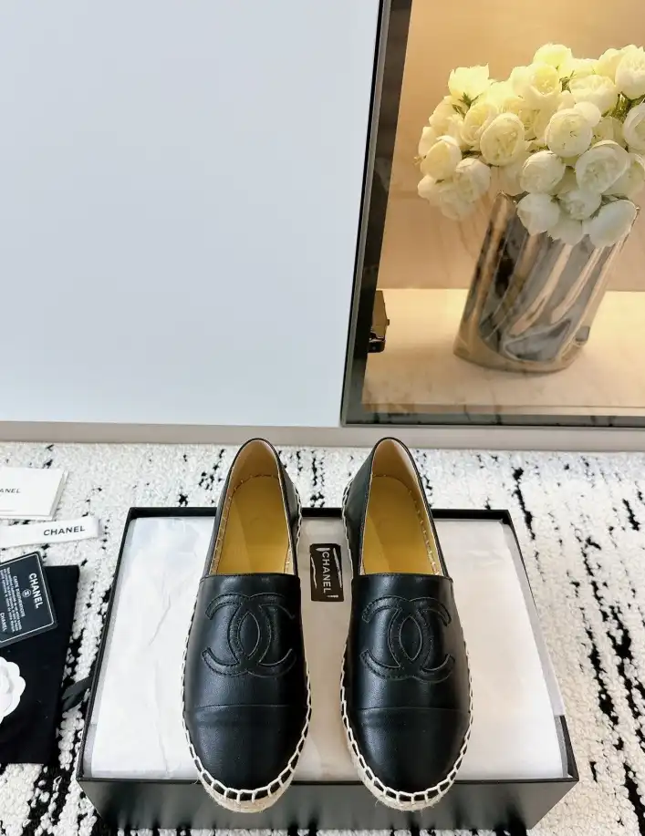 hype Chanel Flat Shoes