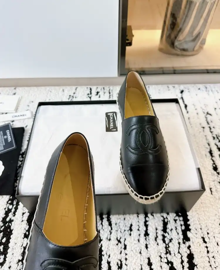 hype Chanel Flat Shoes