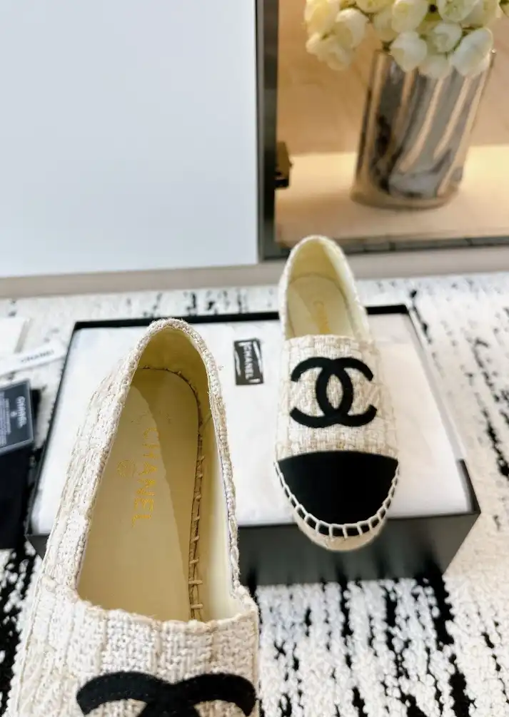 hype Chanel Flat Shoes