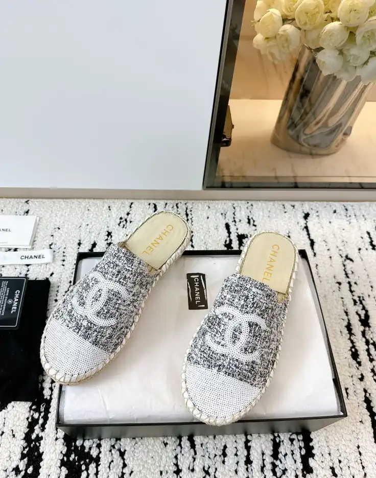 hype Chanel Slippers