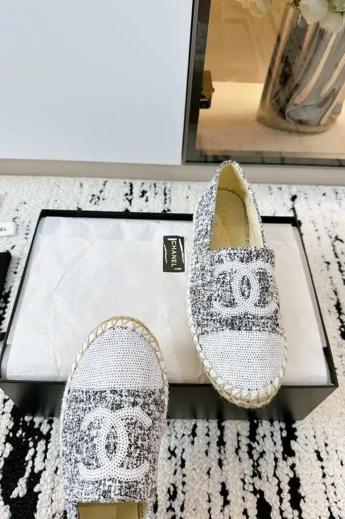 hype Chanel Flat Shoes