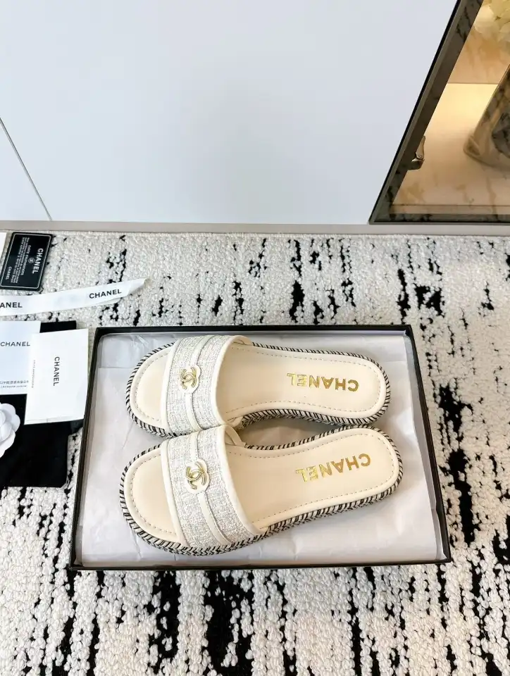 hype Chanel Slippers