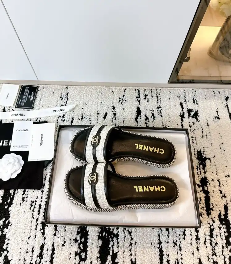 hype Chanel Slippers