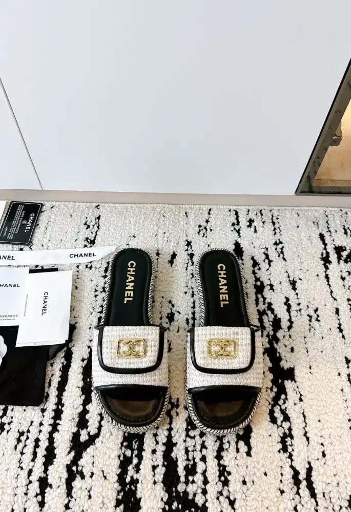 hype Chanel Slippers