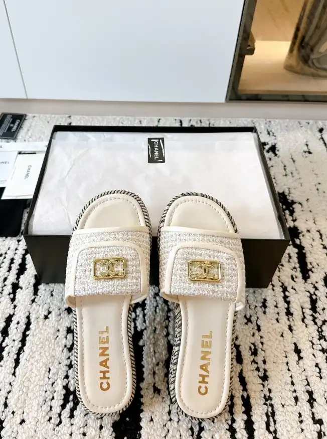 hype Chanel Slippers