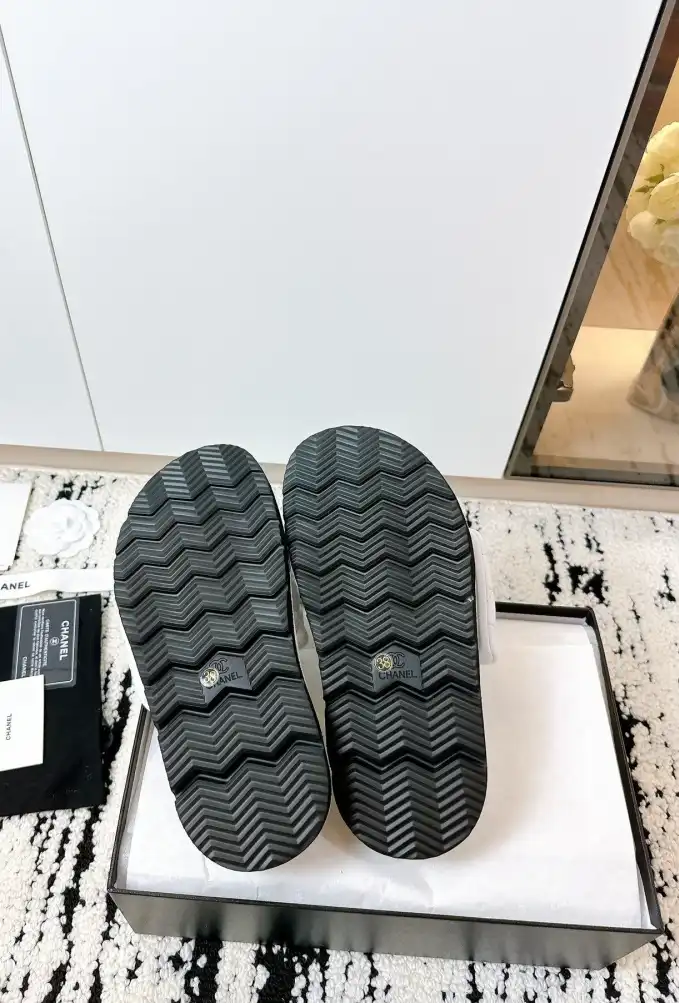 hype Chanel Slippers