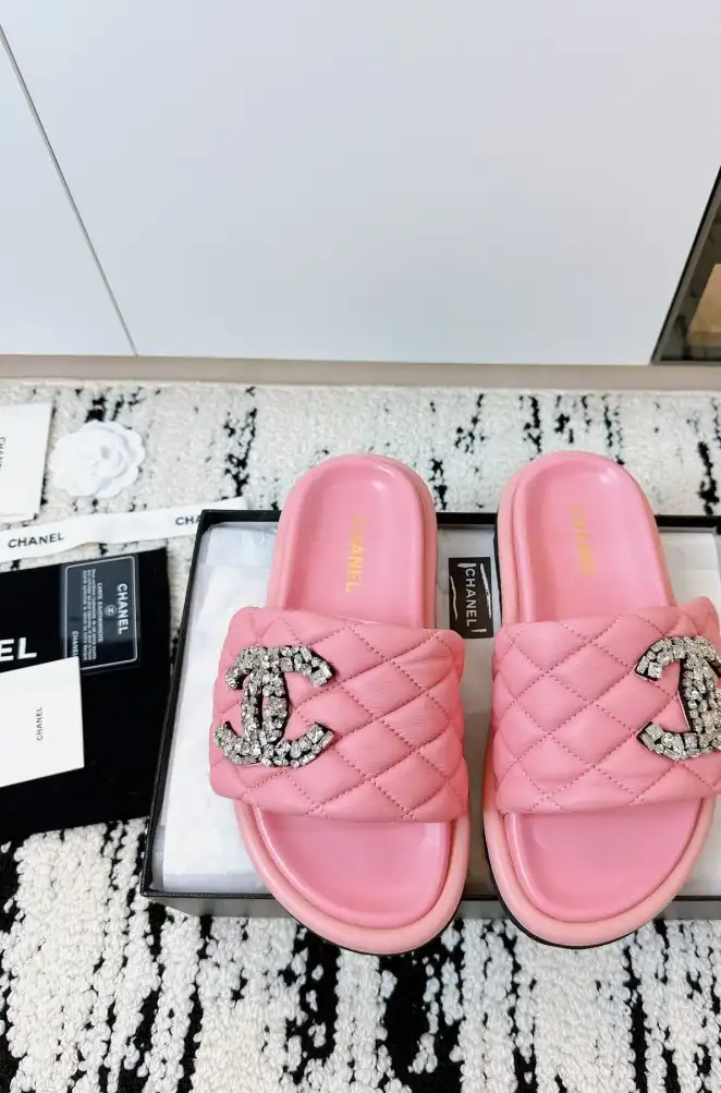 hype Chanel Slippers