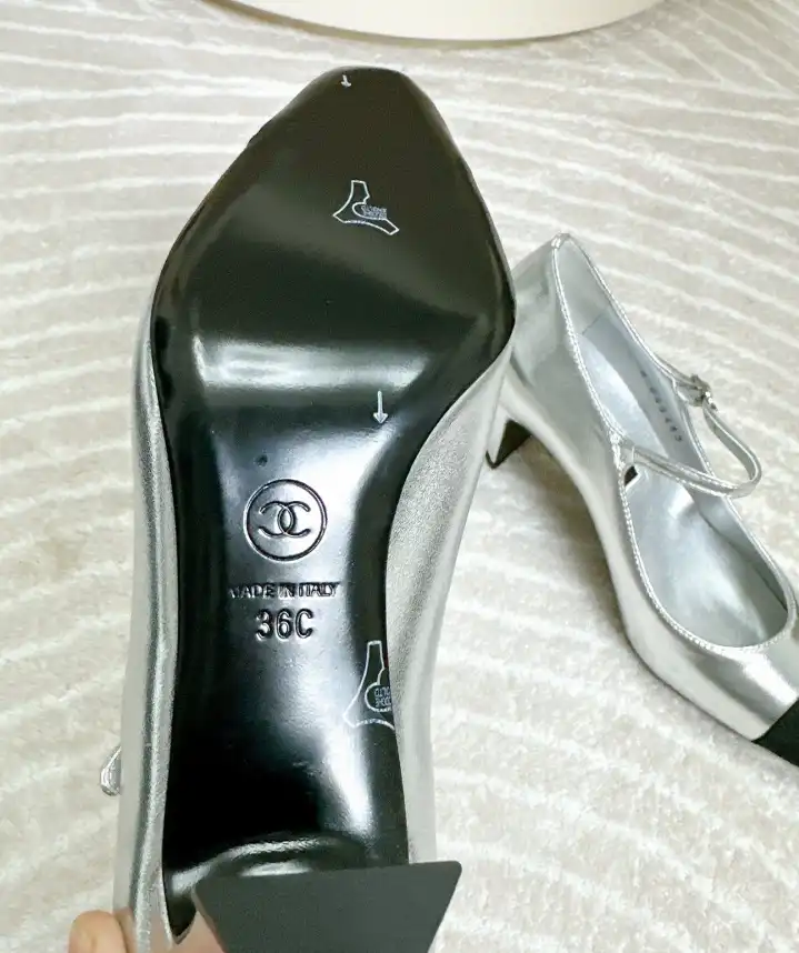 hype Chanel High Heels