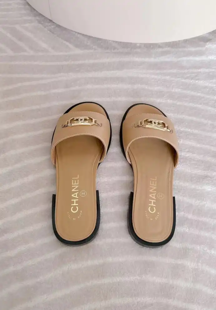 hype Chanel Slippers