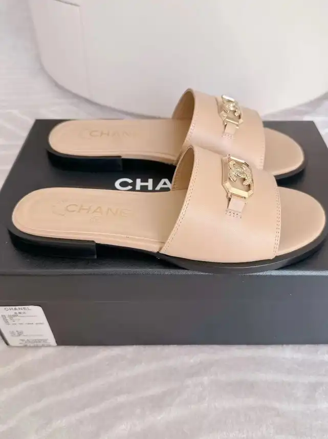 hype Chanel Slippers