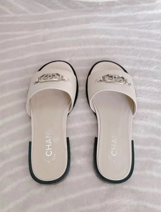 hype Chanel Slippers