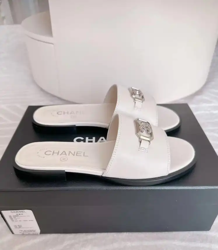 hype Chanel Slippers