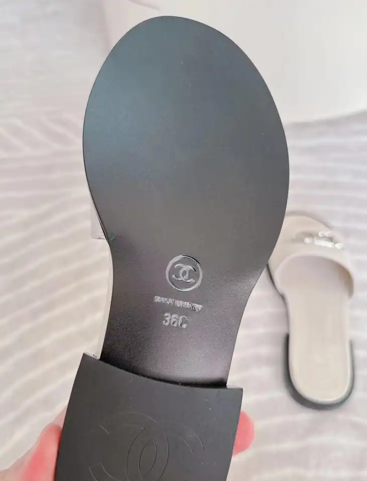 hype Chanel Slippers