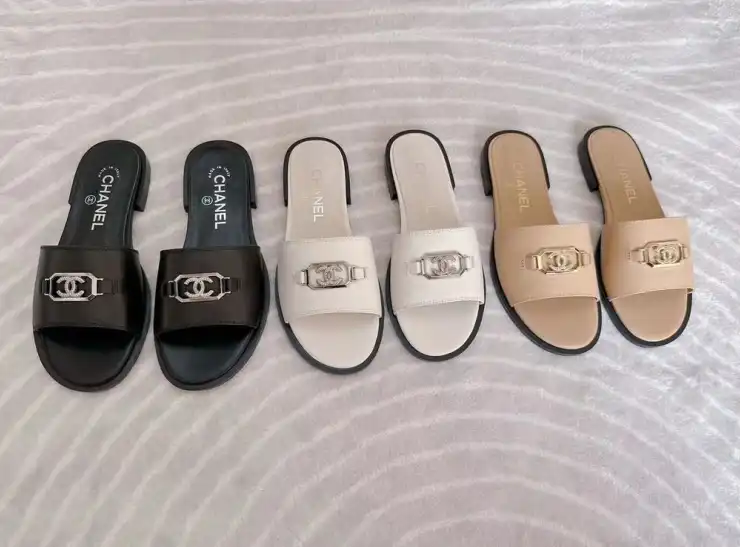 hype Chanel Slippers