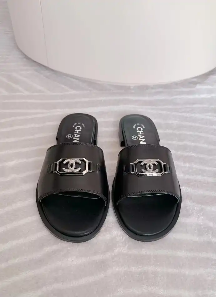 hype Chanel Slippers