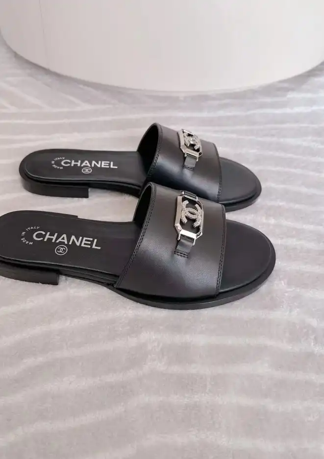 hype Chanel Slippers