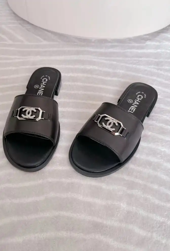 hype Chanel Slippers