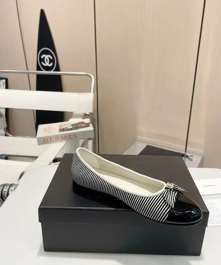 hype Chanel Flat Shoes